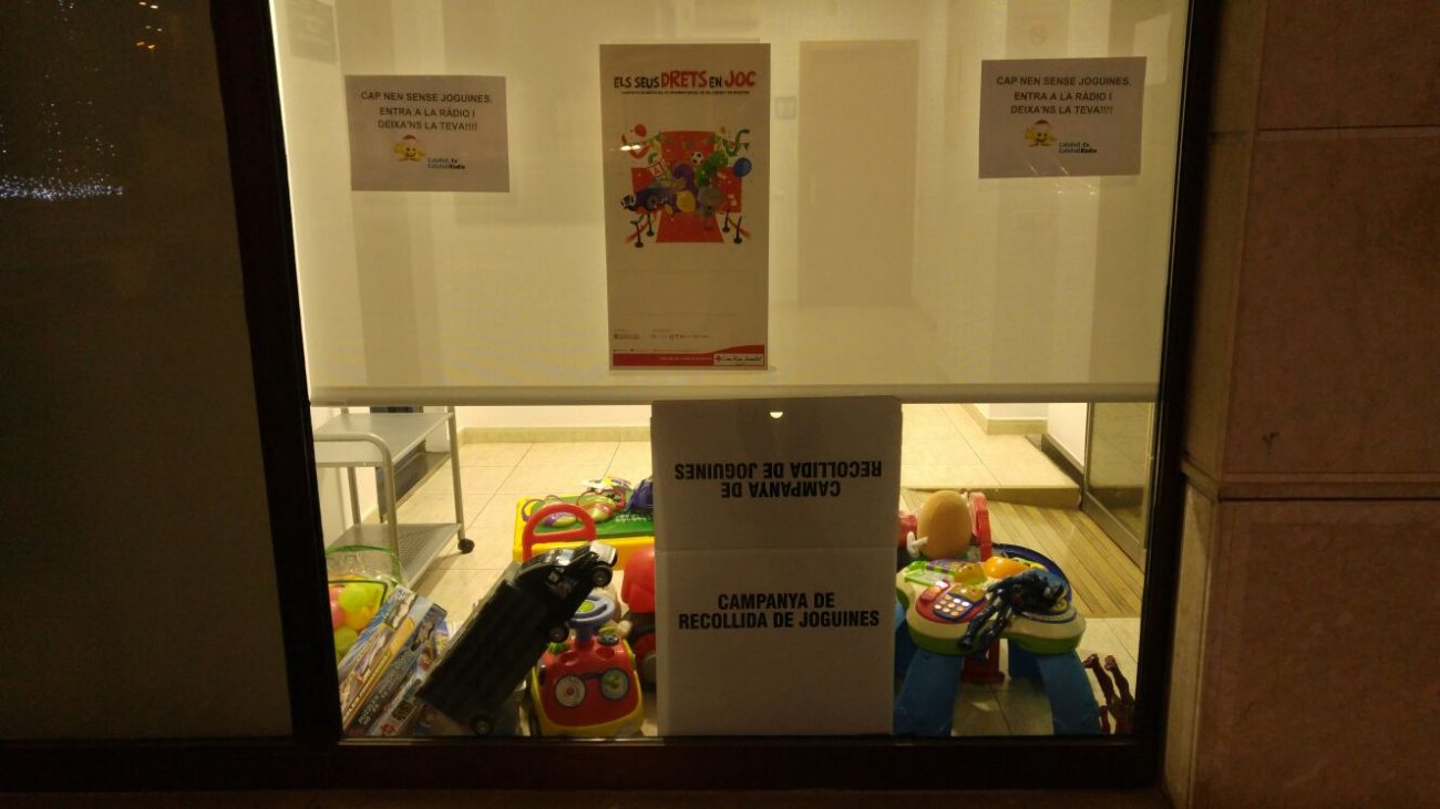 Calafell Ràdio es suma a la campanya de recollida de joguines