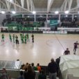 Moment on els jugadors del Parlem Calafell agraeixen el suport de la Penya Els Estrellats